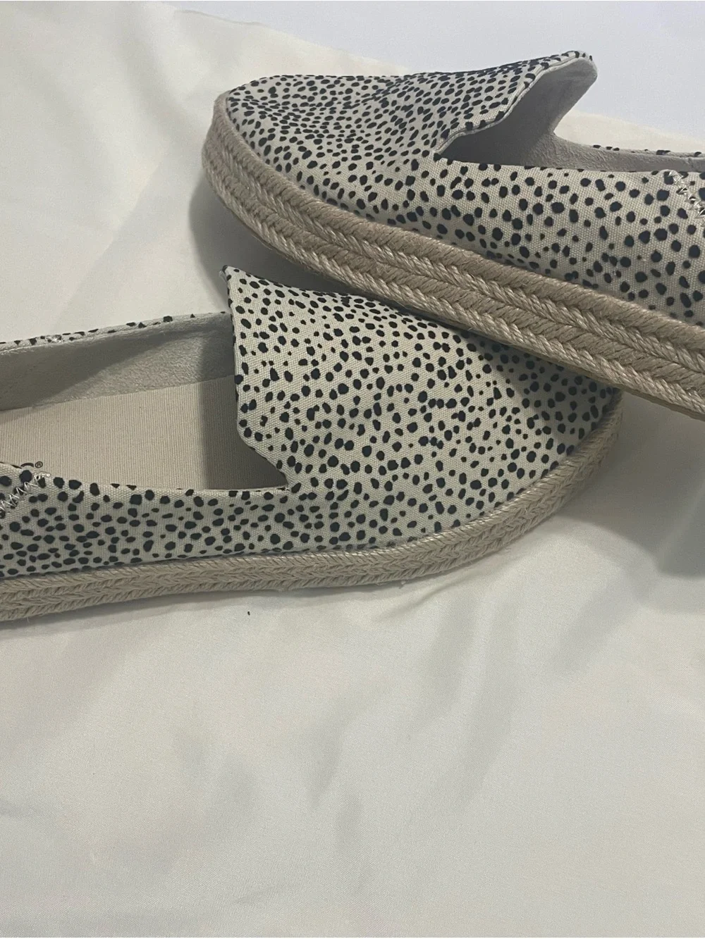 Toms slip espadrilles